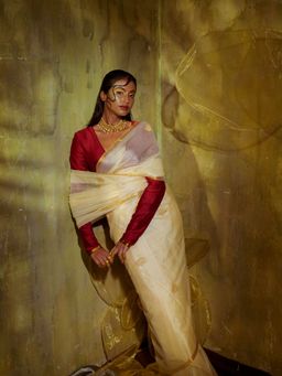 Huts and Looms - White Handloom Silk Saree with Handwoven Gold Rose Motifs on Pallu Without Blouse