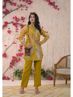 Roohaniyat - Women Yellow Floral Printed Co-ord (Set of 2)