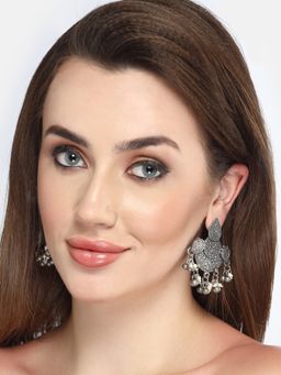 Moedbuille - Ghungroo & Pearls Tribal Tasselled Design Oxidised Silver Plated Handcrafted Chandbalis