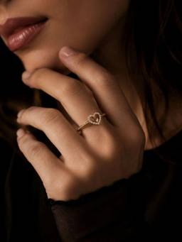Zeraki Jewels - Ivory Dream Adjustable Ring
