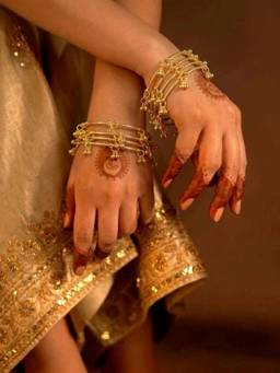 Zeraki Jewels - Kashmiri Gold Plated Bangle (Pack Of 8)