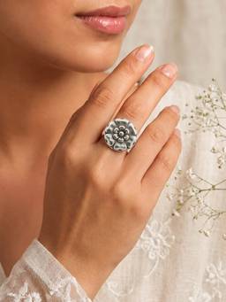 Teejh - Taavya Silver Oxidised Ring