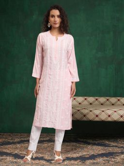 PARAMOUNT CHIKAN - Womens Pink Embroidered Lucknowi Chikankari Kurta