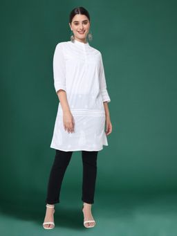 PARAMOUNT CHIKAN - Womens White Embroidered Lucknowi Chikankari Cotton Kurti