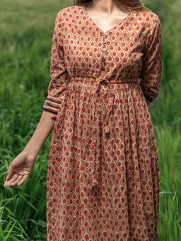 Sooti Syahi - Earthen Bliss
                  Block Printed Cotton Dress - 5