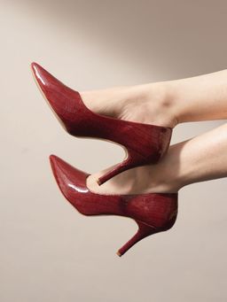 SCENTRA - Striking Maroon Black Pumps