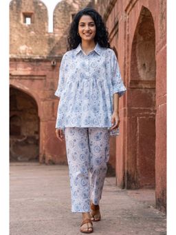 SAY - White Collar Neck Ethnic Pure Cotton Kaftan Night Suit for Women