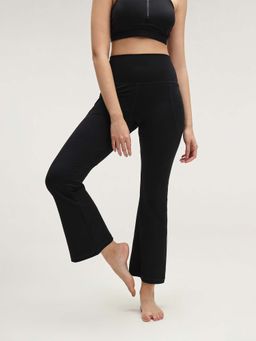 Cava Athleisure - Belgrade Black Cava Sculpt Track Pant