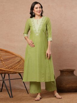 Kami Kubi - Green Floral Round Neck A-Line Kurta