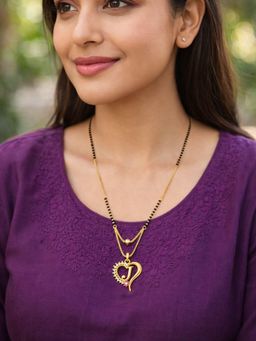 Digital Dress Room - Heart Pendant J Letter Cursive Ad Short Mangalsutra Design For Women
