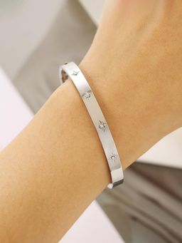 Designs & You - Women Stainless Steel Silver-Plated Floral American Diamond Kada