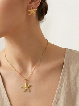 Designs & You - Gold Plated Anti Tarnish Star Themed Jewellery Set For Women