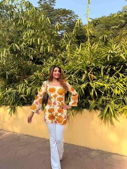 Label Aditi Hundia - Beige Marigold Pop Kurti