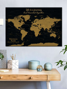 POSTERS AND TRUSS - Black Beige World Map Wall Art