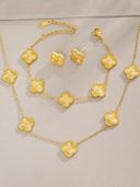 Gold color option, Sold out, Currently selected