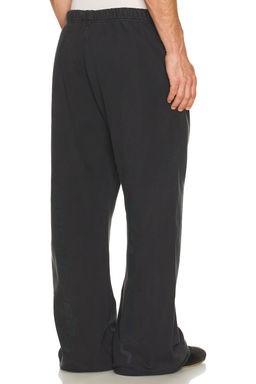 Fear of God ESSENTIALS - Flare Sweatpant