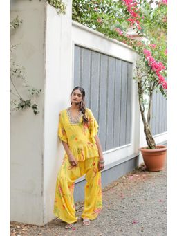 FORAM PATEL - Yellow Printed Embroidered Co-Ord (Set of 3)