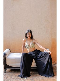 FORAM PATEL - Black Embroidered Mirror Work Bralette and Palazzo (Set of 2)
