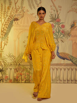 Aayushi Maniar - Bandhani Yellow Co-ord (Set of 2)