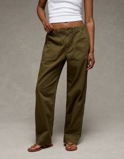 American Eagle - Olive Solid Regular Fit Trouser