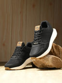 Black color option, Sold out, Currently selected