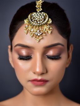 AG'S - Yashoda Pearl White Gold Plated Kundan Teeka