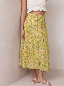 Outzidr - Yellow Front Buttoned Floral Printed Flared Skirt