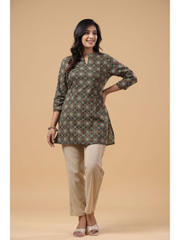 SAVI - Green Cotton Printed Long Casual Top