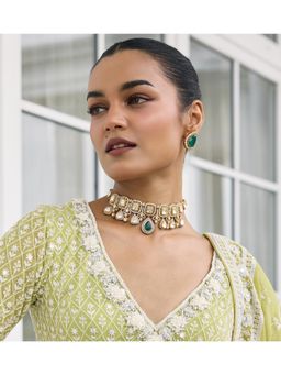 AMAARA JEWELS - Ayira White Necklace with Earrings