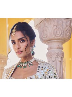 AMAARA JEWELS - Asteri Copper Doublet White Choker with Earrings