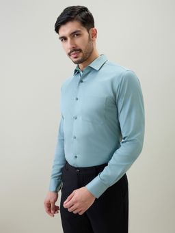 Park Avenue - Slim Fit Solid Dark Blue Shirt