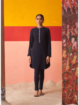 Lakshita - Navy Blue Woollen Kurta For Women With Thread Work