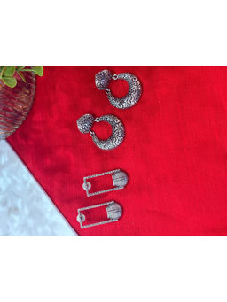 Niska - Sleek Silvers Earrings (Pack of 2)