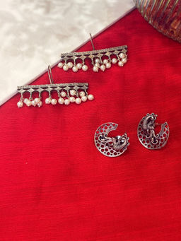 Niska - Silver Frost Form Earrings (Pack of 2)