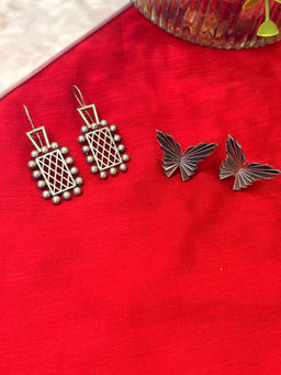 Niska - Silver Rajasthani Reflection Earrings (Pack of 2)