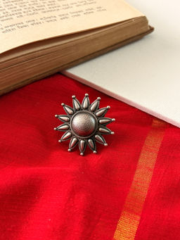 Niska - Aagam Silver Ring