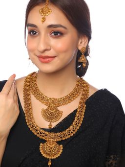 VIRAASI - Gold Plated Traditional Necklace and Earrings with Maangitikka (Set of 4)