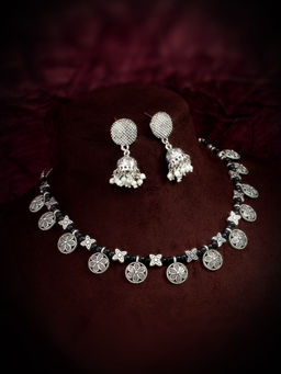 Aadita - Black Pearl Jewellery (Set of 2)