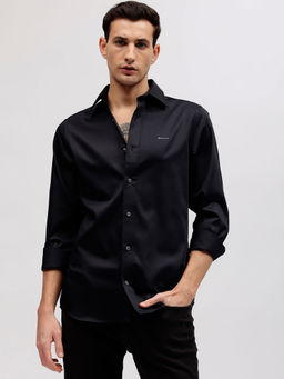 GANT - Men Black Solid Spread Collar Full Sleeves Shirt