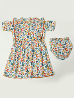 Bella Moda - Girls Fit and Flair Half Sleeve Casual Wear Dress with Bloomer (Set of 2)