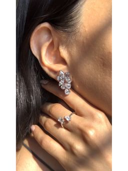 PRATA - Gleaming Cluster White Studs Earrings
