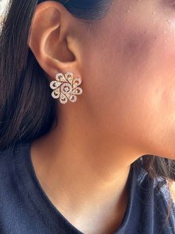 PRATA - Zarina White Studs Earrings