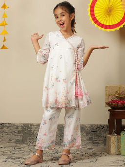 POCOMICO - Girls White Kurti and Pant