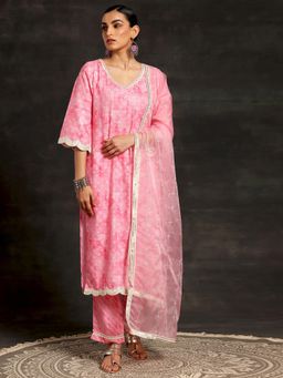 Libas - Pink Bandhani Printed Kurta with Trouser and Dupatta (Set of 3)