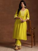 Yellow color option, Sold out, Currently selected