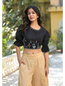 Juniper - Black Floral Printed Liva Rayon Flex Crop Top with Thread Embroidery