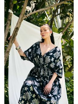 Kay Kay BY KKHUSHI SAHAII - Freja Black A Line Midi Dress