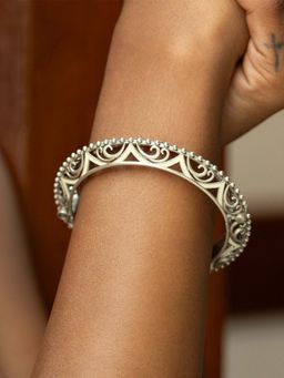 Shaya by CaratLane - 925 Silver Shaya by CaratLane Mandala Kada in Oxidised
