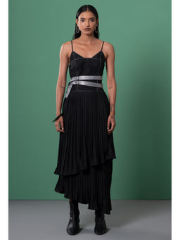 Advait - Kuro Pleated Black Midi Dress