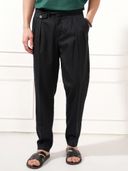 Black color option, Sold out, Currently selected